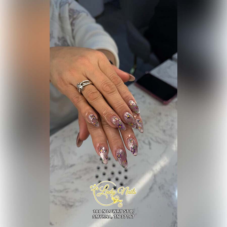 Lady Nails in Smyrna, TN
